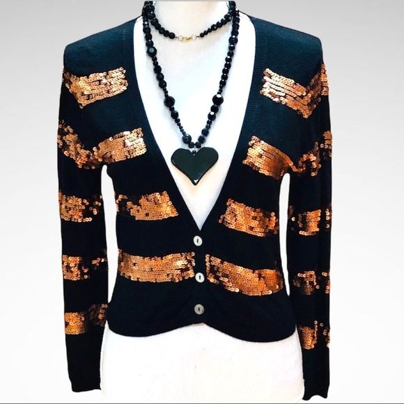 🆕🌟Sequin 3-button Cardigan - Picture 1 of 11
